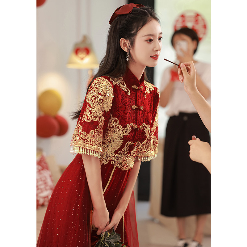 中式复古敬酒服新娘2022新款酒红色旗袍刺绣订婚礼服连衣裙女回门