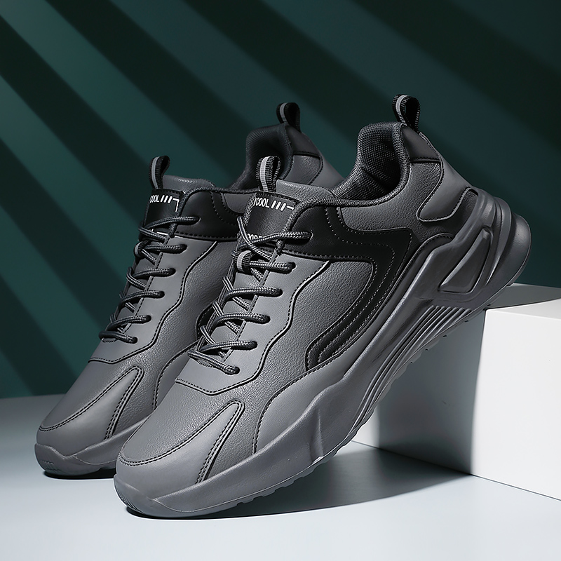 大码男鞋46码皮面防水运动休闲鞋