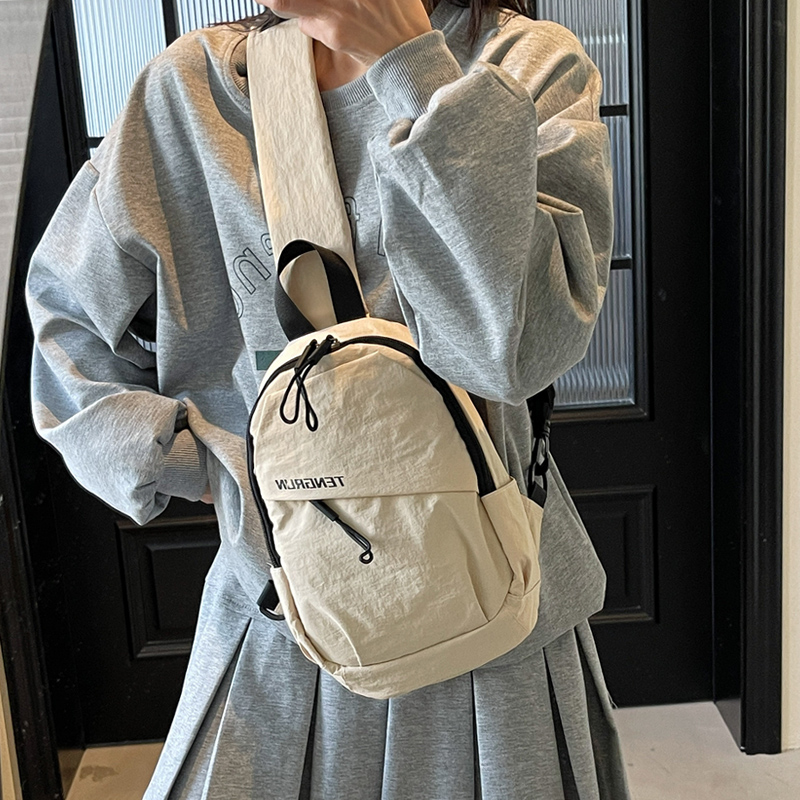 牧司斜挎包男款女式胸包