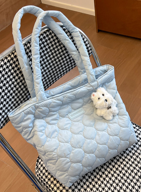 泡芙云朵单肩包包女大容量上课托特包秋冬新款韩系棉服腋下包通勤