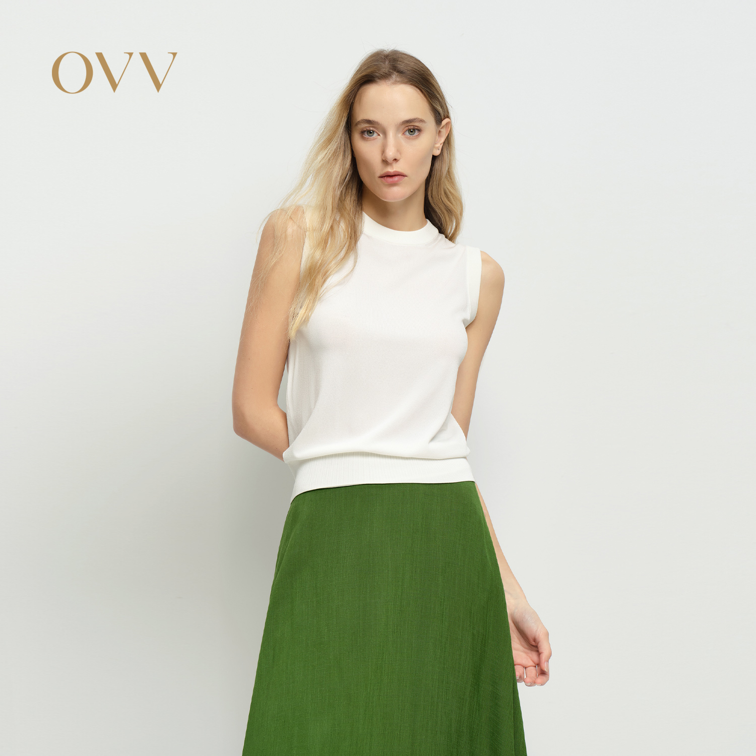 简约基础 清爽舒适 无袖设计