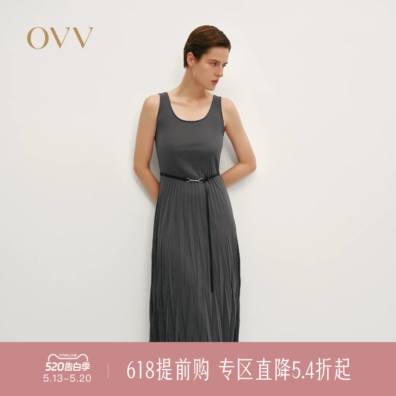 OVV秋冬热卖女装时髦圆领设计感百褶下摆吊带连衣裙