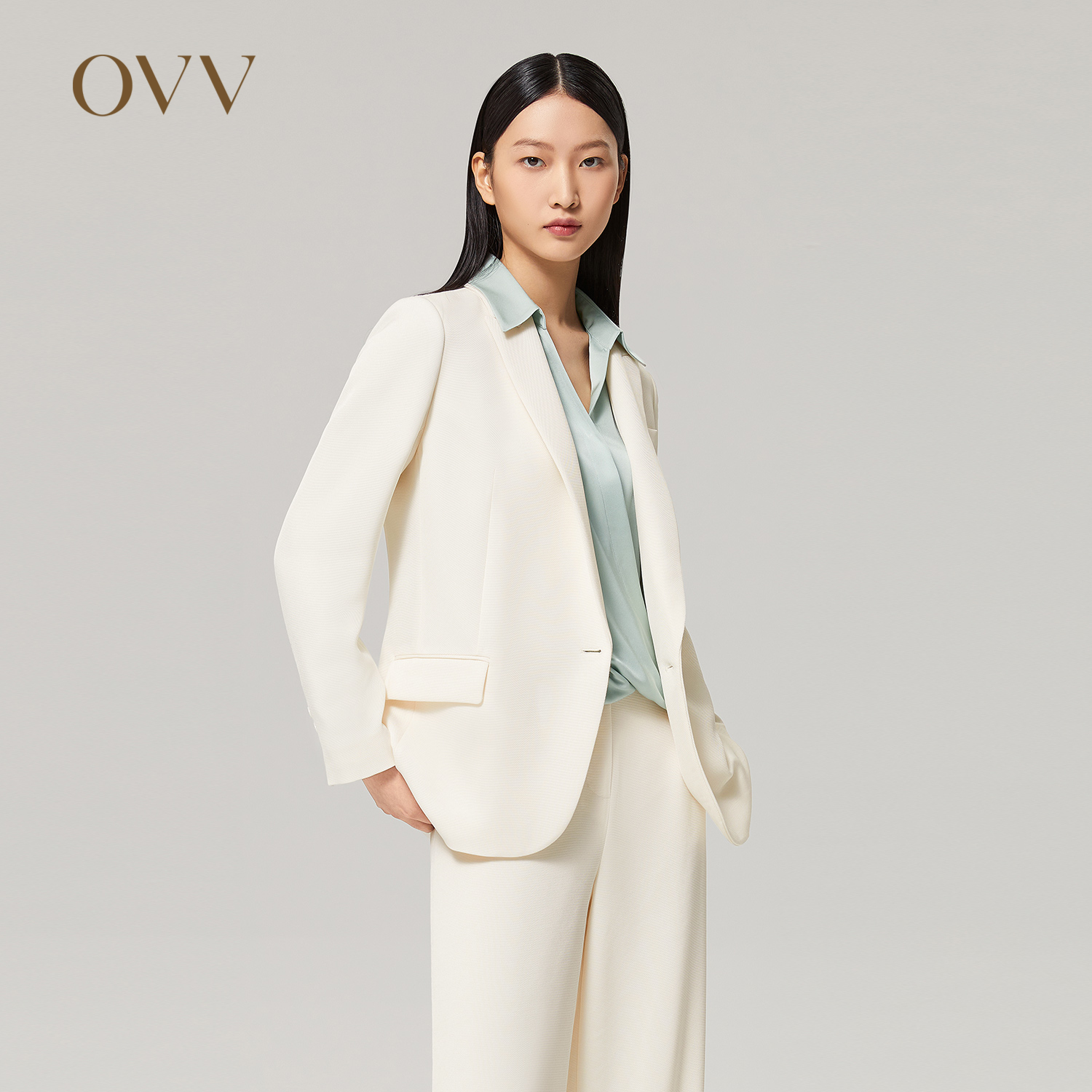 【爱情而已同款】OVV秋冬女装戗驳领时尚修身套装西服