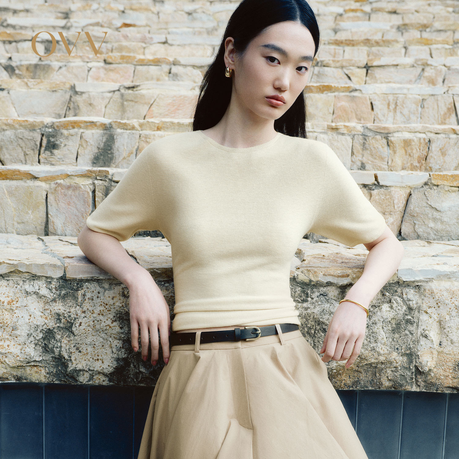 OVV2025春夏新款女装淡人经典简约大气棉质混纺短袖针织衫
