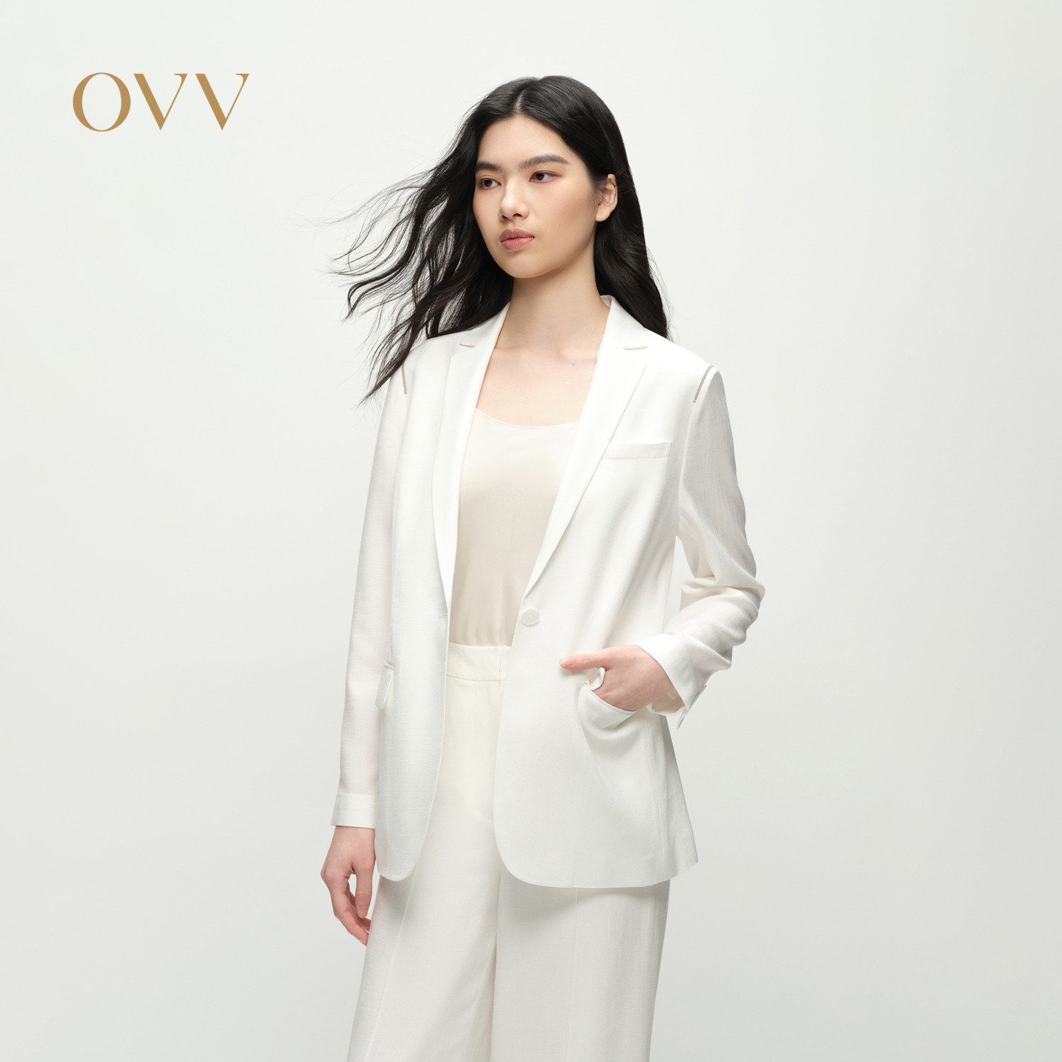OVV2025春夏新款女装淡人醋酸仿麻平驳领一粒扣休闲西服外套