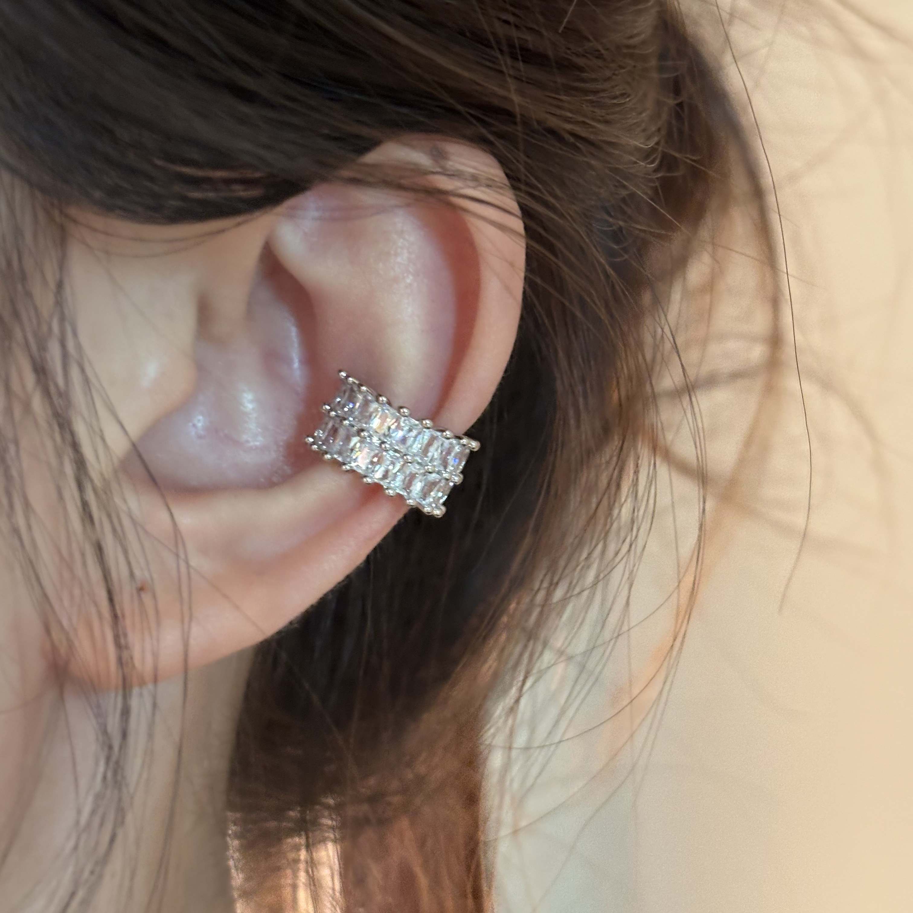 [楼哈哈]原创气质闪钻锆石耳骨夹无耳洞女新款爆闪无痛方圆脸耳夹