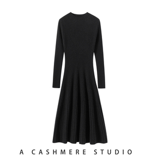轻奢2025新款秋冬季圆领修身山羊绒连衣裙中长款毛衣高级感针织裙