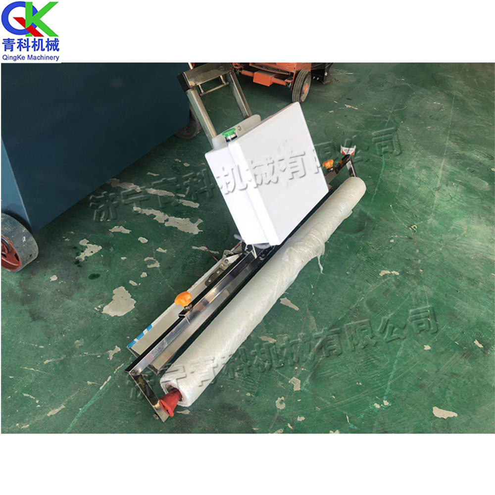 小型便携式薄膜覆盖机 自动化路面覆膜机 锂电池振平路地盖膜机