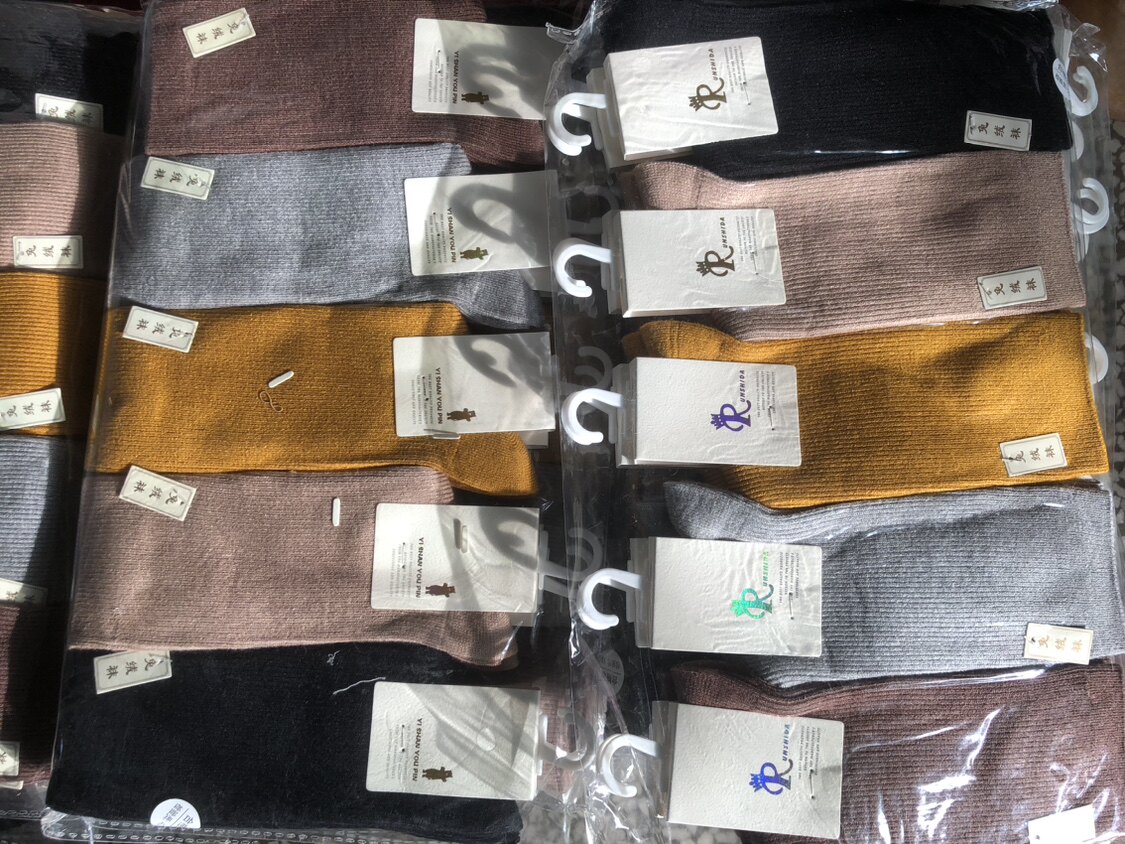 润士达 椅山优品女兔绒袜 保暖袜 高筒袜