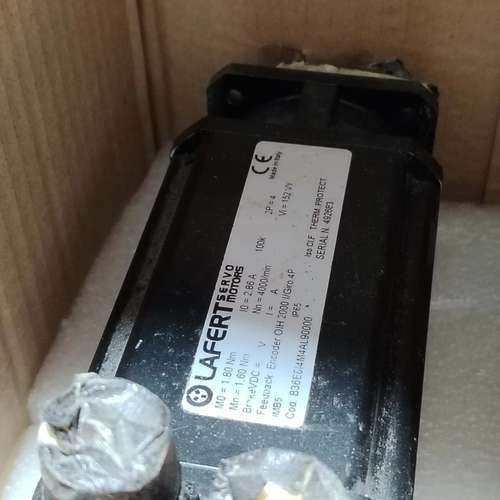 议价德国LAFERT伺服电机B36E814M4AL9000实物图维修