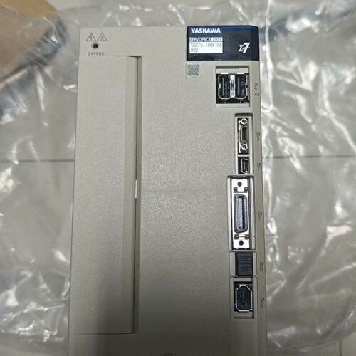 SGD7S-180A10A002 安川伺服驱动器 工控自动化配件议价维修
