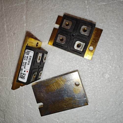 8705161A AE射频功率模块 工业设备电子元器件配件议价维修