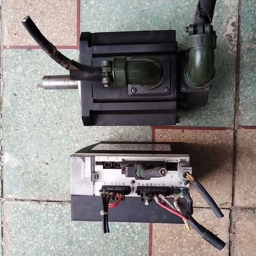 议价松下伺服驱动器MDDHT3530E02电机MHME102GC维修
