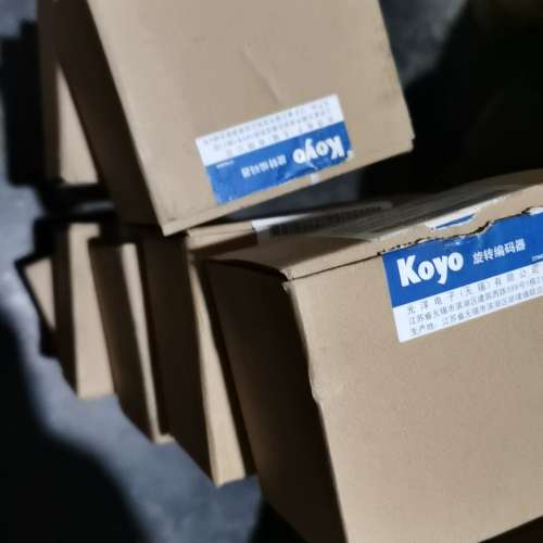 议价光洋旋转编码器九个，全新，型号TRD一2T1000BF，另有维修