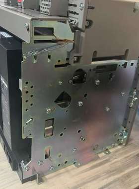 议价施耐德框架断路器 MT08N2，成色95新左右，装柜非常合适维修