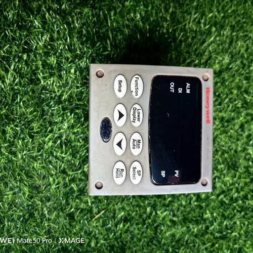 DC3500-EE-2A0R 温控器 工业温度控制仪表议价维修