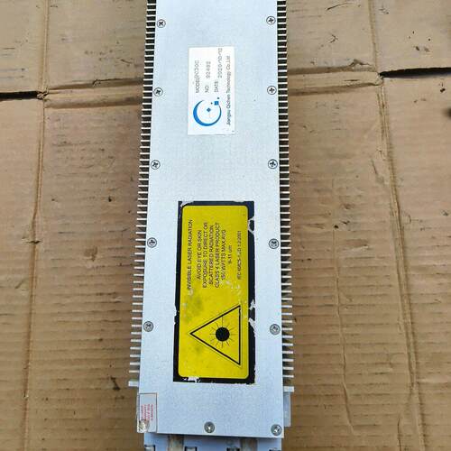 QC30C 二氧化碳激光器 150W工业激光发生模块议价维修
