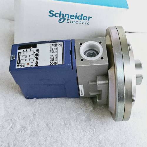 议价原装正品施耐德压力开关，机电压力开关 XMLA001R2S1维修