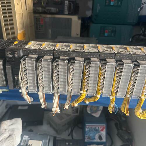 CJ2M-CPU12 PA202 ID211 OD211 PLC 工控可编程控制模块议价维修