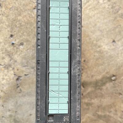 332-5HF00-0AB0 SM332 AO 8x12BIT 模拟量输工控模块议价维修
