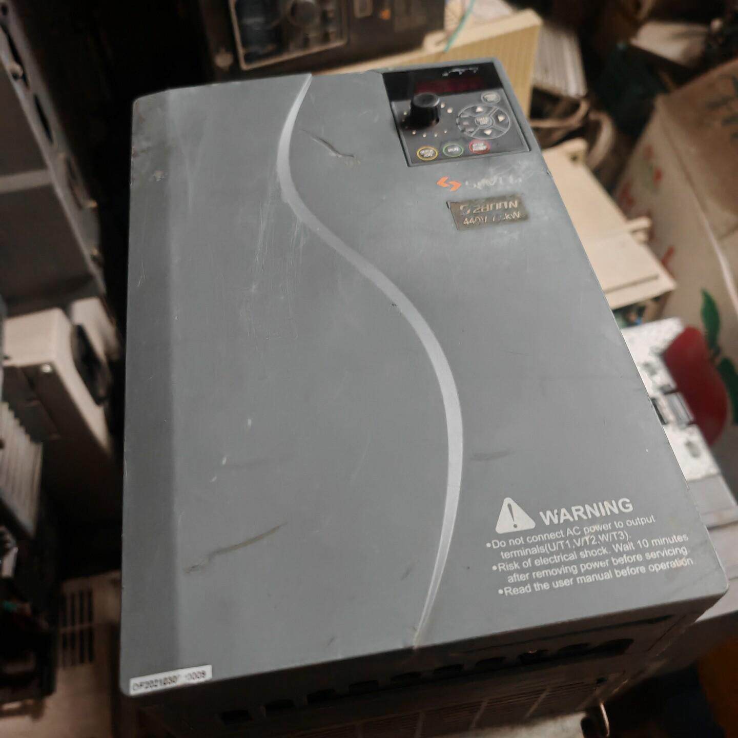 S2800N-4T7.5G 三基变频器 7.5kw 380V 工业工控设备议价维修