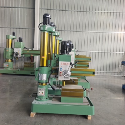 厂家直销3032万向摇臂钻Z3040摇臂钻床Z3050液压锁紧机械摇臂钻床