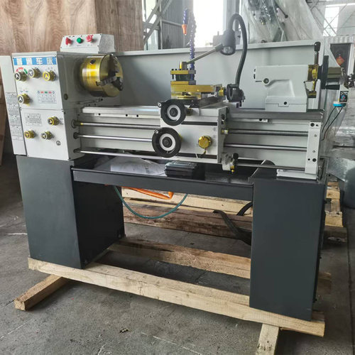 厂家直销C6130普通车床小型卧式家用仪表车床6128高精度马鞍车床