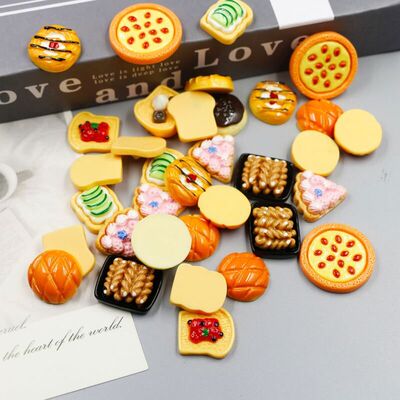厂家隔片新款按斤称树脂配件外贸库存尾货混款奶油胶食玩系类褪色