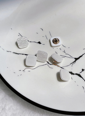 Jay'H 设计款方形女衬衫开衫衣服袖口领口纽扣珠光白色百搭小扣子