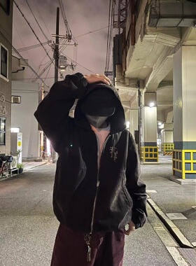 大卫のSC水洗做旧黑8刺绣Logo纯色绗棉拉链抽绳棉服夹克男女同款