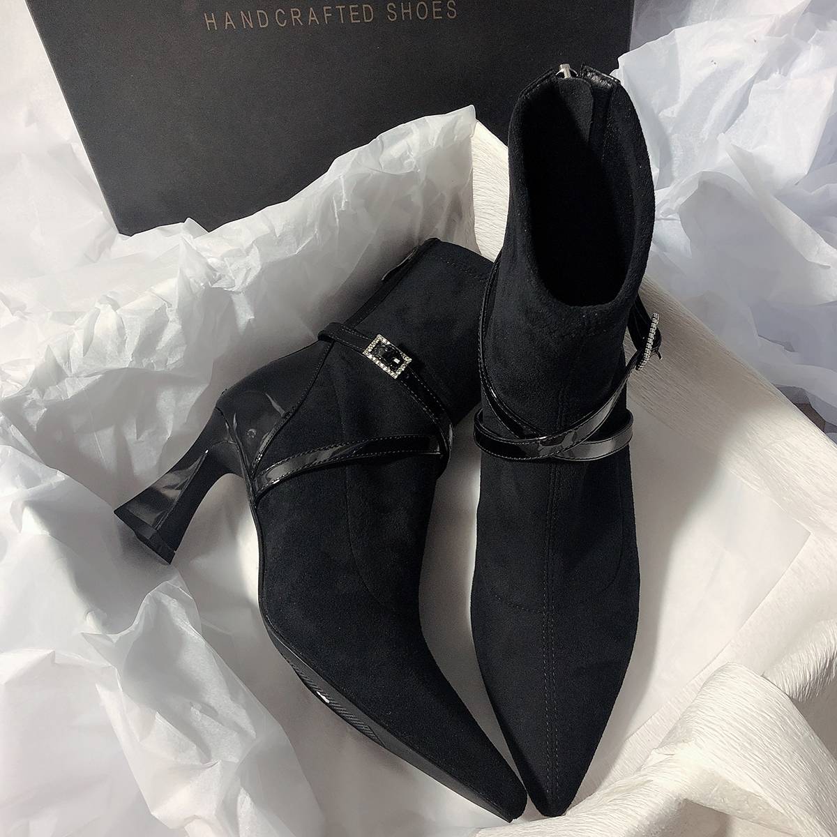 美拉德风气质真皮交叉皮带扣弹力靴后拉链高跟瘦瘦短靴