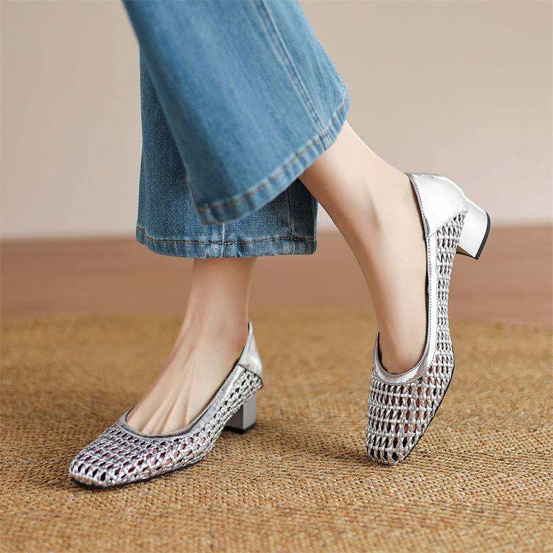 凉鞋女2026新款夏季配裙子不累脚粗跟真皮法式镂空白色编织高跟鞋