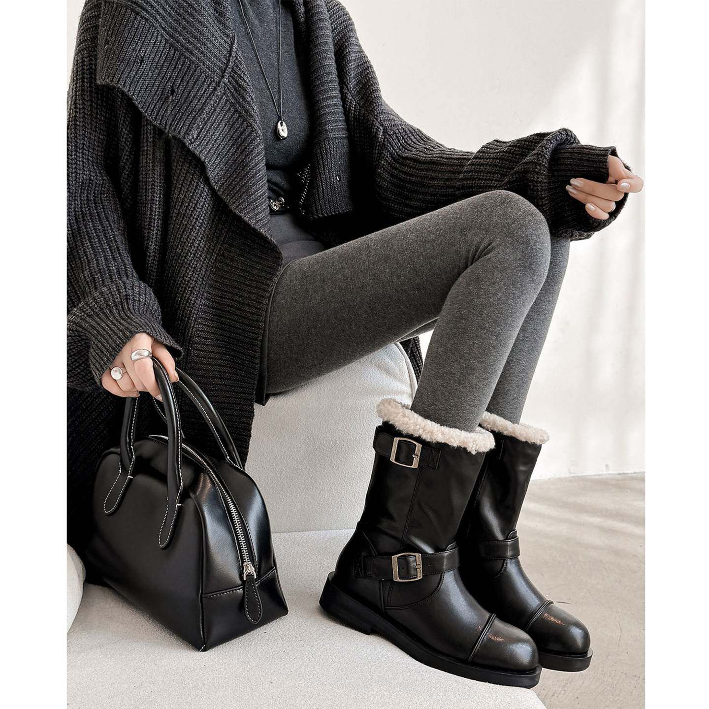 FairyWink 酷飒出镜～！粗跟可翻折雪地靴女冬圆头马丁靴机车短靴