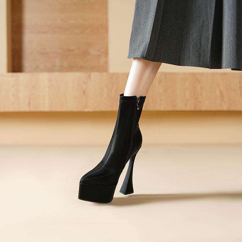 红人鞋小个子恨天高尖头短筒靴女超高跟防水台不累脚15cm弹力靴子