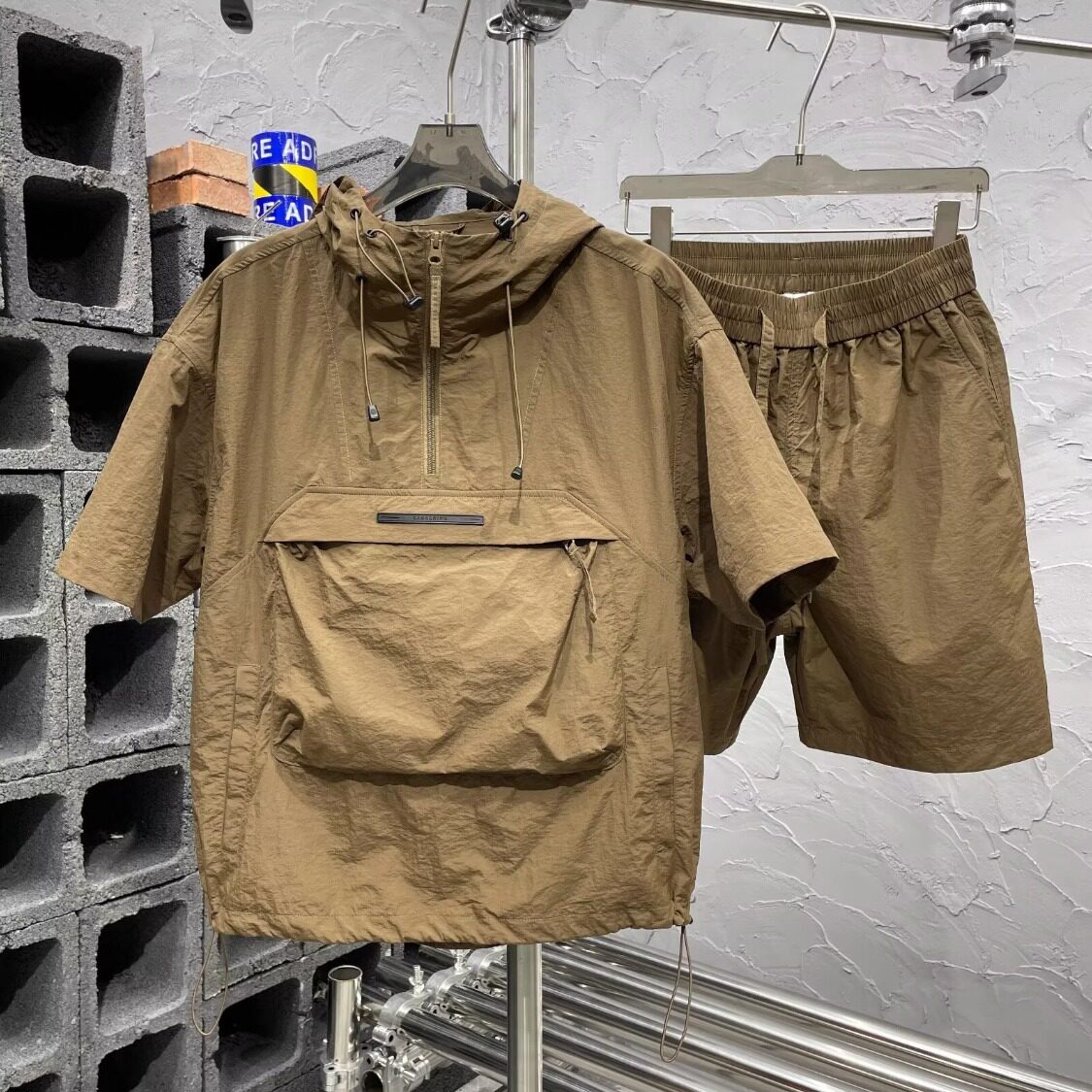 机能冲锋连帽套装男夏季冰丝透气短袖短裤胖子大码户外运动俩件套