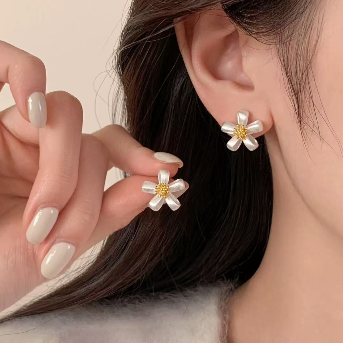 925银针小花耳钉女双色花朵耳饰
