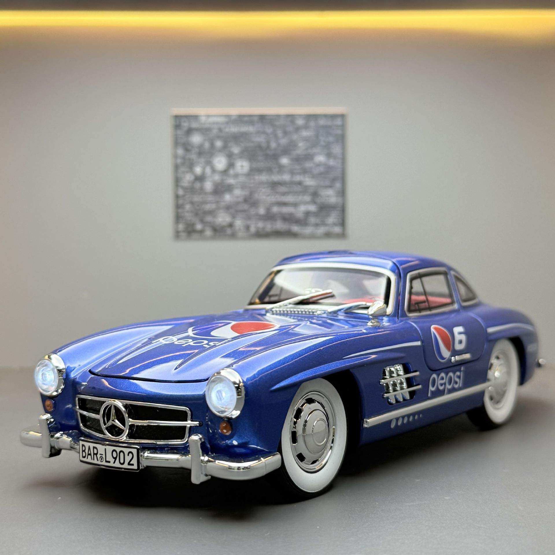 新款 车致合金车模1比24大奔300SL可乐版跑车声光玩具模型摆件,模玩/动漫/周边/娃圈三坑/桌游,火车/摩托/汽车模型,淘宝优惠券,粉丝福利购,淘宝优惠卷