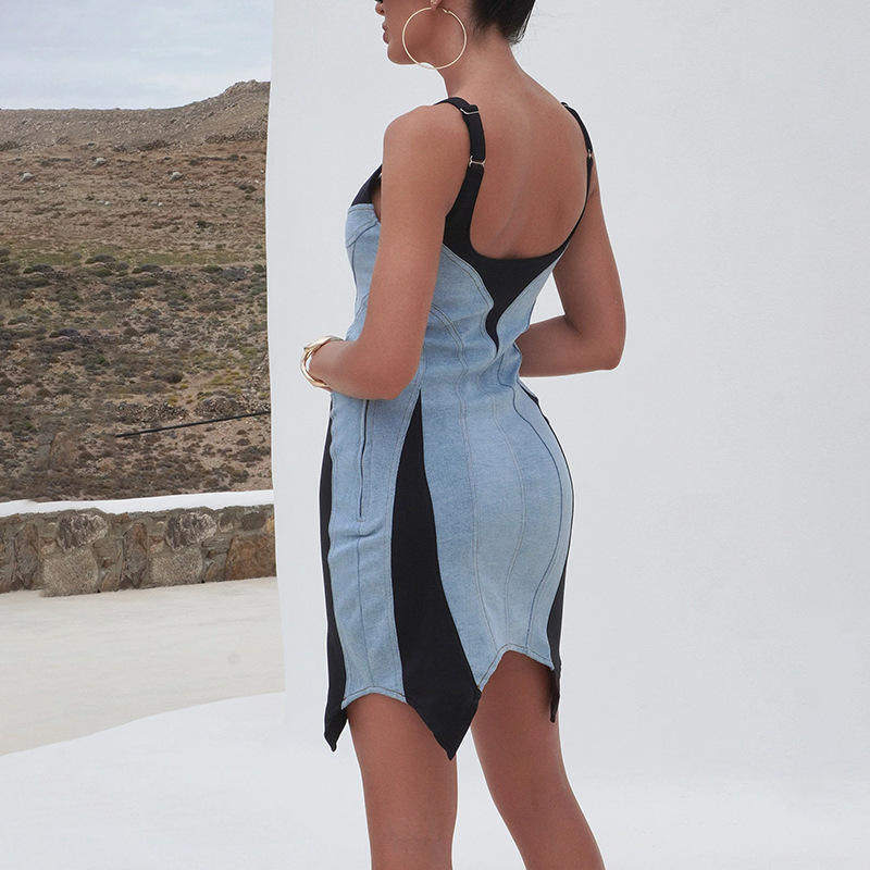 个性街头撞色牛仔裙2026春季时尚设计感吊带包臀短款连衣裙女单件