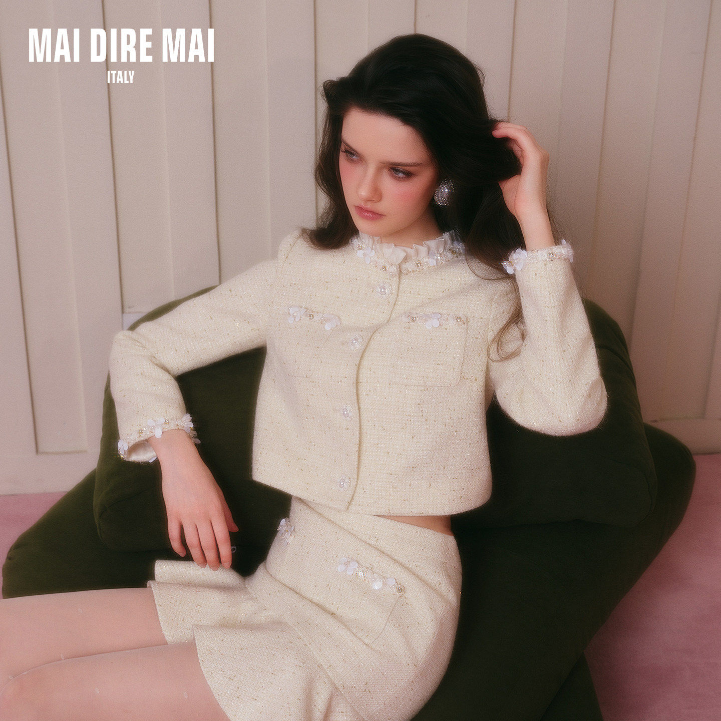 MAI DIRE MAI2026早春小香风珍珠亮片长袖花领外套花边短半裙套装