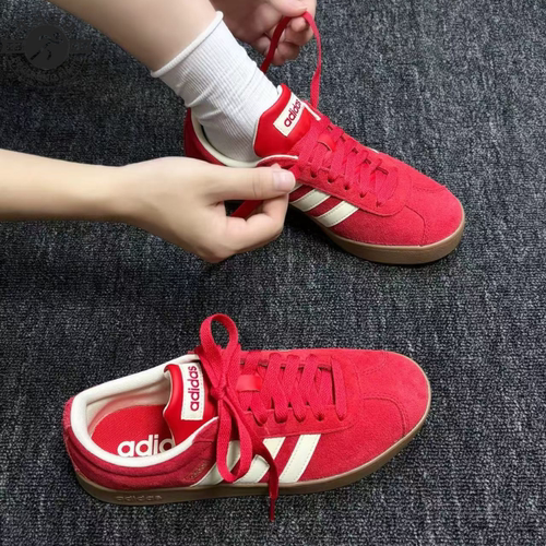 adidasCourtClassic舒适轻盈防滑耐磨低帮情侣板鞋男女红色KK3774