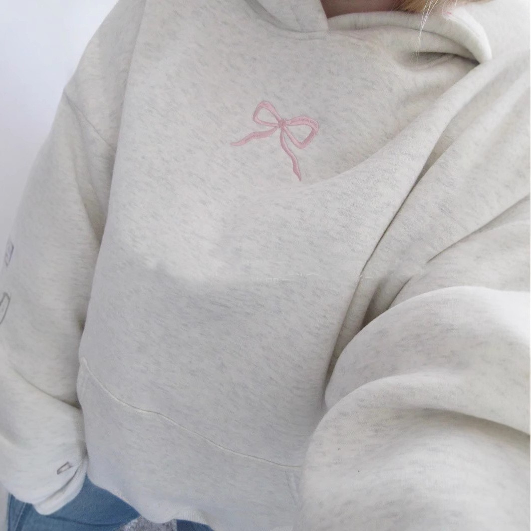 美式复古潮流新款棉简约碎花字母蝴蝶结图案灰色套头卫衣上衣