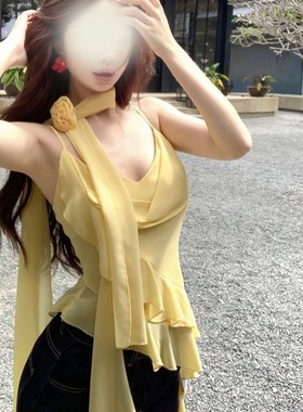 黄色立体花朵飘带荷叶边吊带女夏季纯欲风甜辣妹温柔夏日绝美上衣