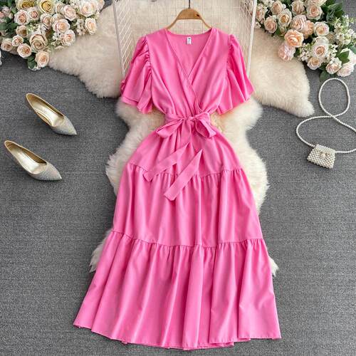 Bubble short sleeved waist cinching slimming figure dress,