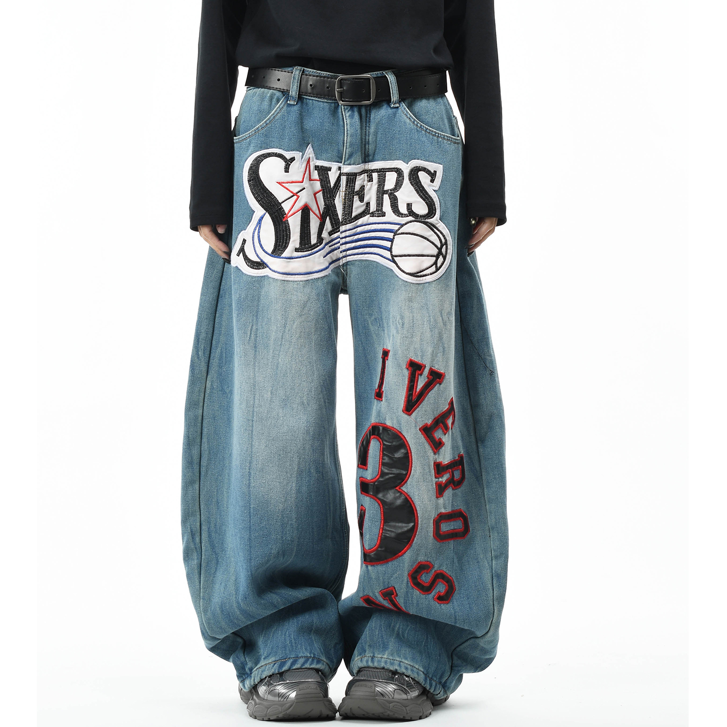 原创美式字母刺绣加绒弯刀牛仔裤