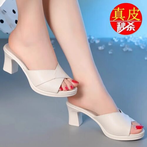 品牌真皮粗跟拖鞋女2025夏季