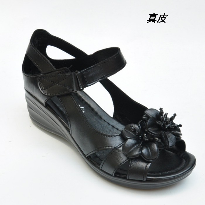 2026夏季真皮坡跟鱼嘴妈妈凉鞋
