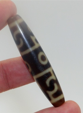 西藏玉髓包浆玛瑙老天珠莲师法器