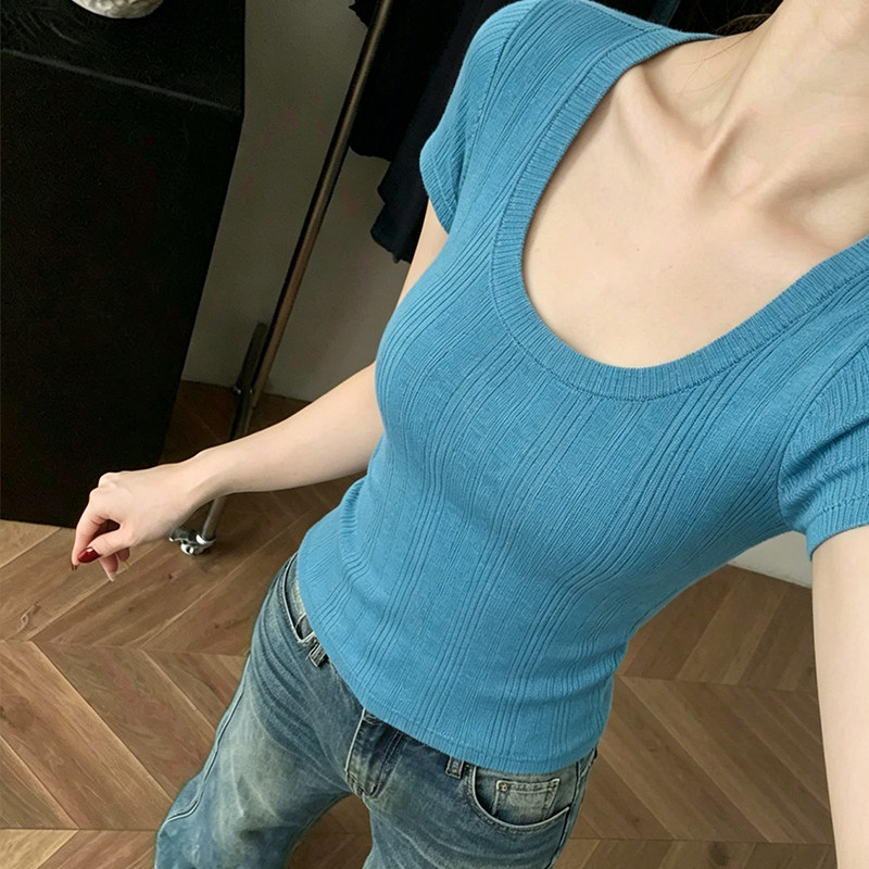 韩系蓝色u领正肩短袖t恤女夏季穿搭大领口辣妹修身短款多巴胺上衣