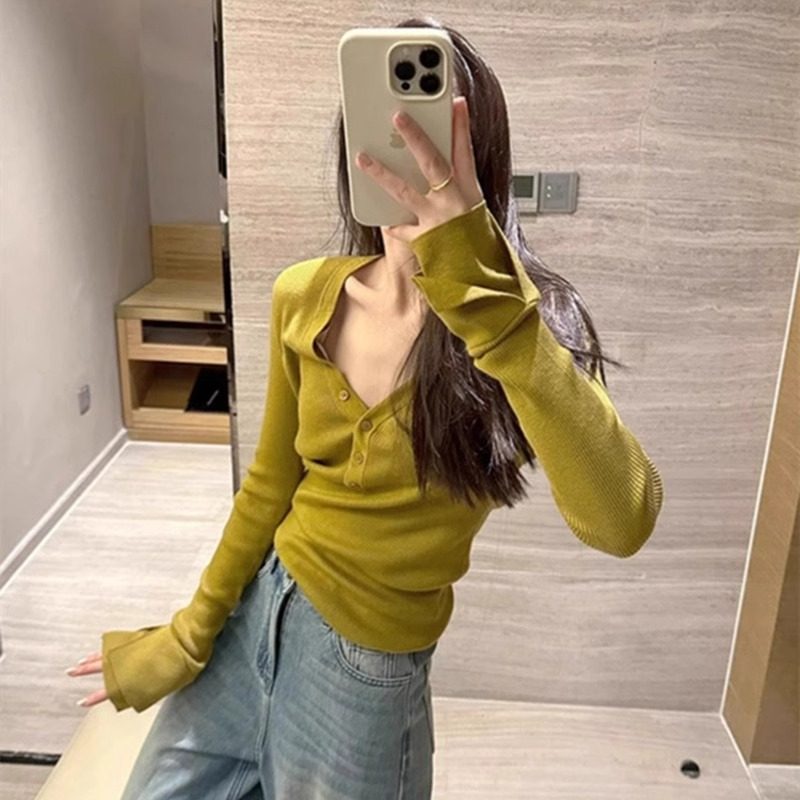 韩系姜黄色半开领长袖针织衫T恤女秋季高级感V领修身内搭打底上衣