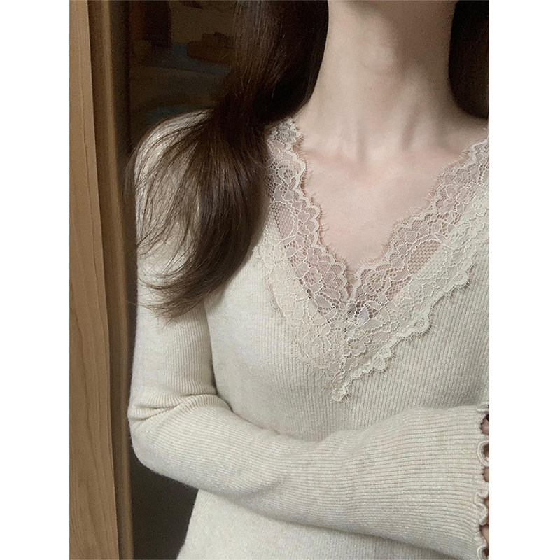 法式燕麦色v领蕾丝针织打底衫女秋冬高级感气质修身内搭毛衣上衣